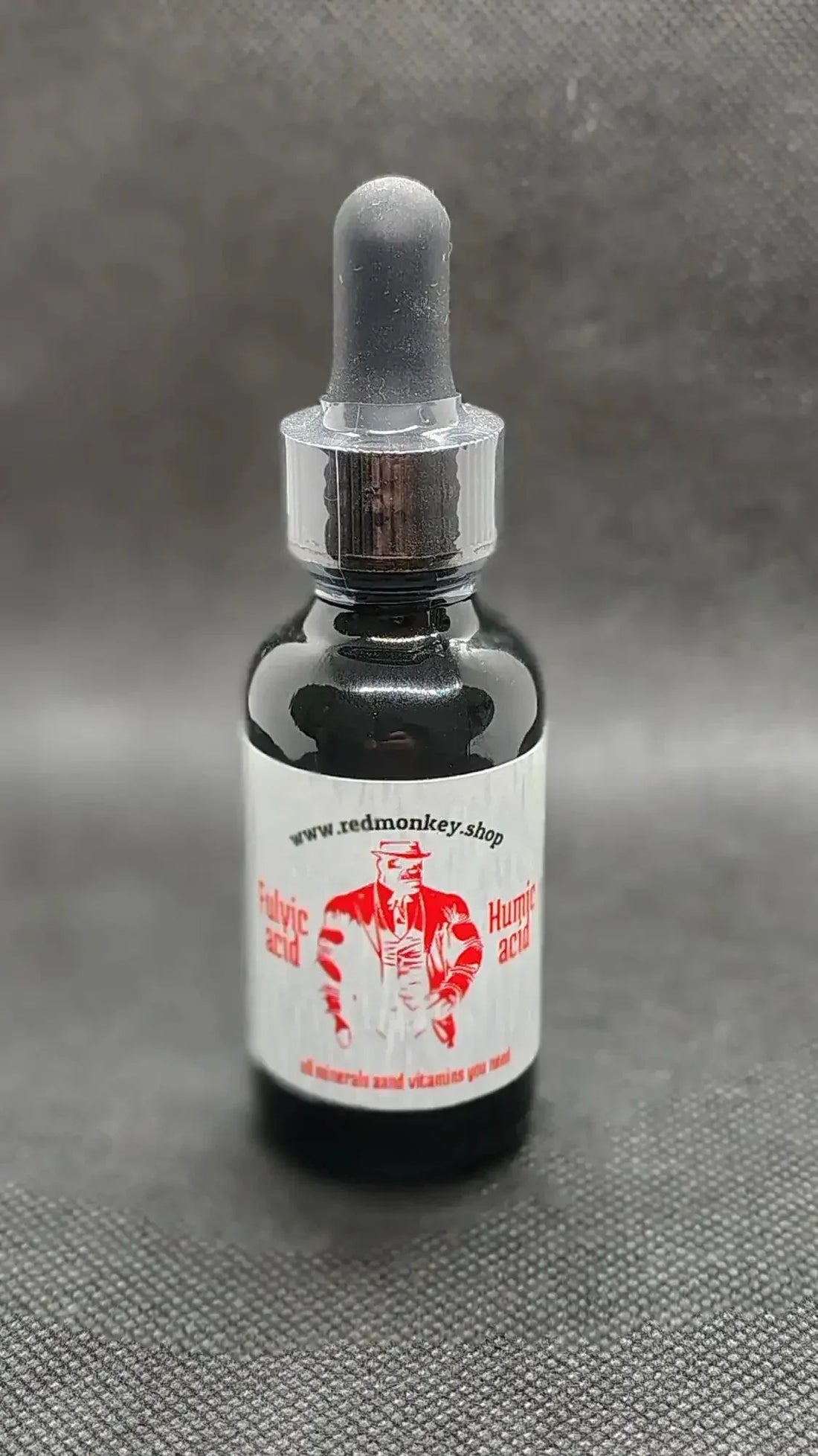 Red Monkey’s Fulvic Acid Supplement: Achieving Peak Performance